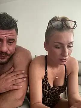 belle98 on StripChat