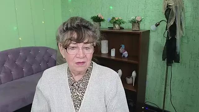 Betty_Brick on StripChat 