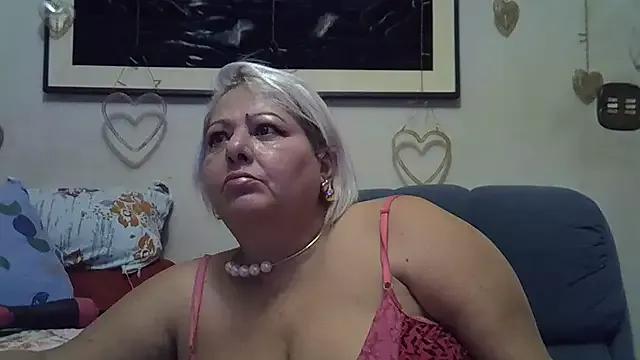 bialoba7 on StripChat