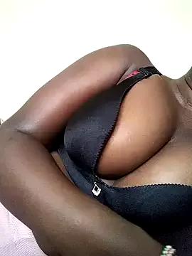 bignipple254 on StripChat 