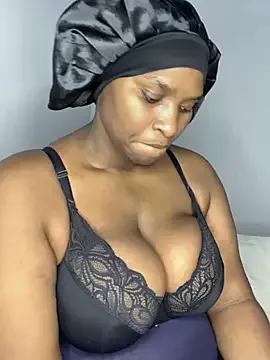 Blackpinkylips2025 on StripChat 