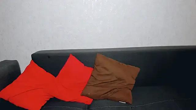 BrilliantGirll on StripChat