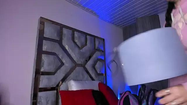 BRITHANY_SPARK on StripChat 