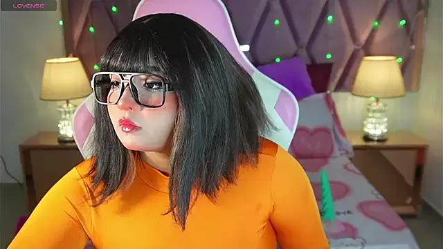 Freechat CharlotteMillers on StripChat