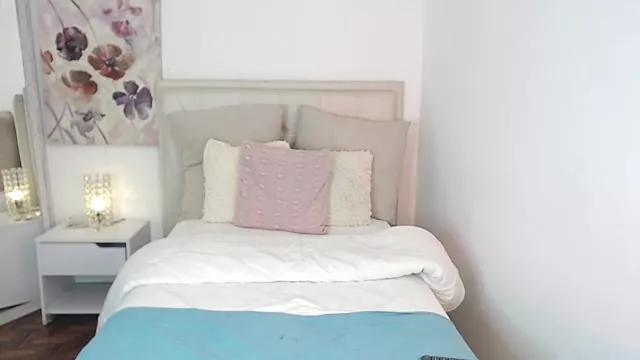 charlottte_queen on StripChat