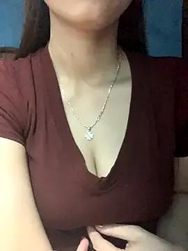 Chau_love69 from StripChat