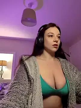cumonveronica on StripChat