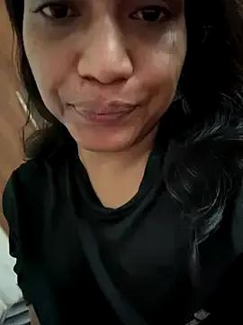 DarlingJenny22 on StripChat