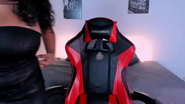 Dayanne_campbelll on StripChat