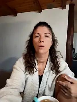 Dreamlove1 on StripChat