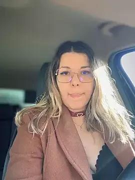 EmyLana on StripChat