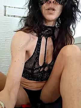 EmySkinny85 on StripChat 