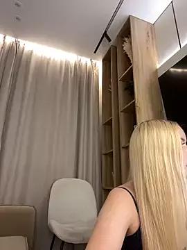 Freechat eva_m1racle_ on StripChat