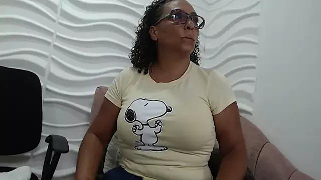 EvaMills1 on StripChat