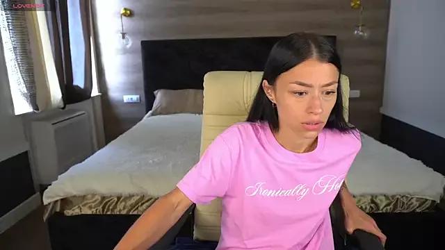FataleNellie on StripChat 