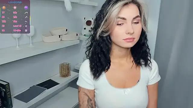 FeliciaKogen from StripChat
