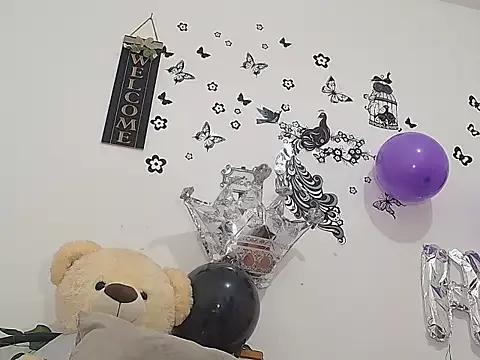 hanamor on StripChat