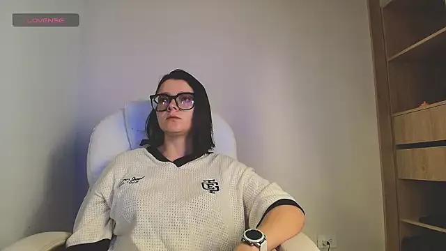 Hannah______ on StripChat