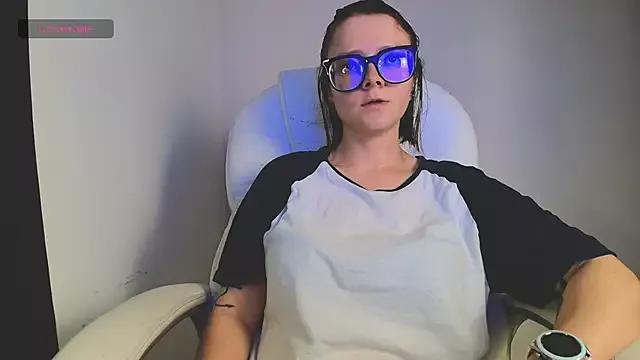 Hannah______ on StripChat