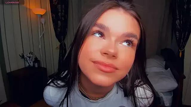 Freechat HollisHearl on StripChat