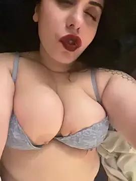 holyeroticss on StripChat