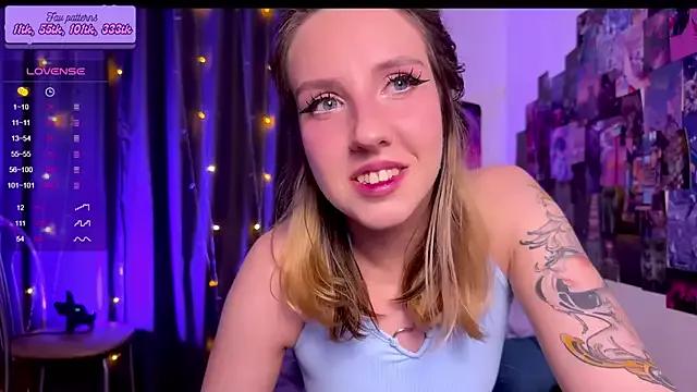 HotaruTomo on StripChat 
