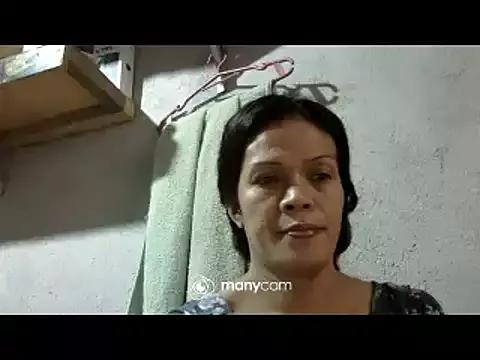 juicycum069 on StripChat