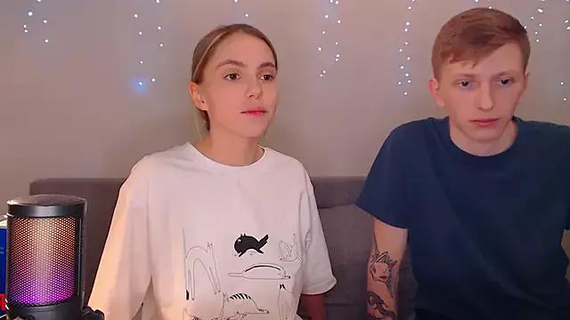 Freechat juliaanddima on StripChat