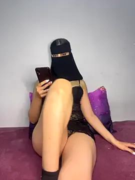 Freechat Jumanaa on StripChat