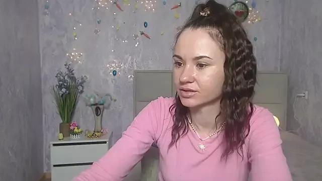 KaraCriegs on StripChat 