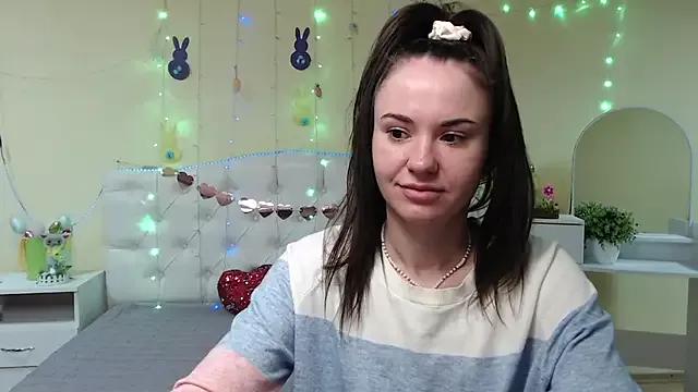 KaraCriegs on StripChat 