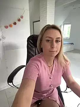 KassandraTress on StripChat