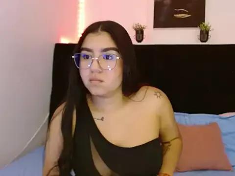 Kattyevanss on StripChat 