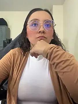 Kay_LustyWife on StripChat