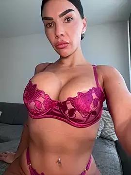 Freechat krissiswrld- on StripChat