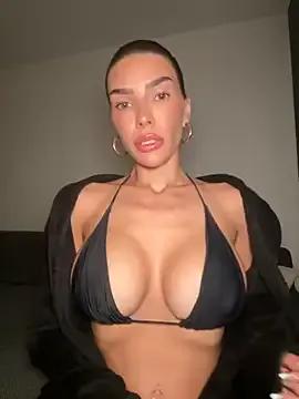 Freechat krissiswrld- on StripChat