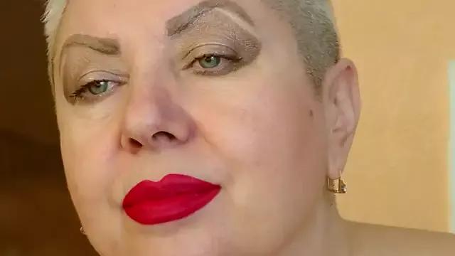 LadyPosh on StripChat 