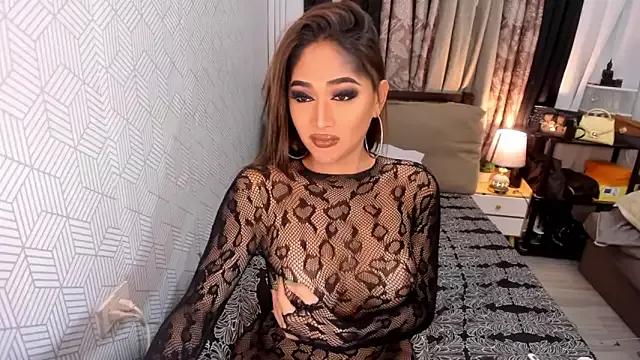 LegendaryNicole on StripChat 