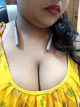LenaPaul46 on StripChat