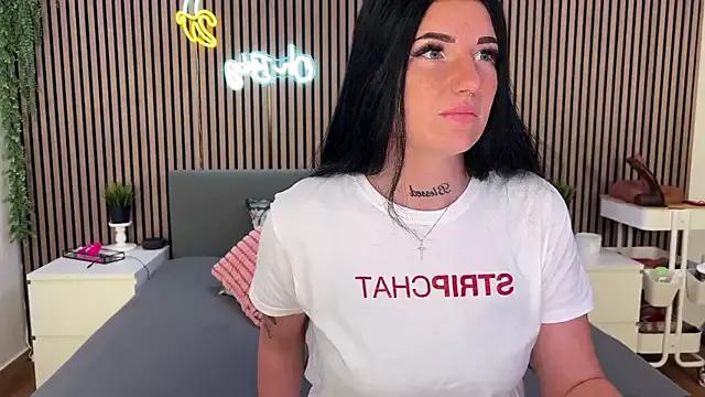 LizaRoxx on StripChat