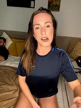 lola_tentatiion on StripChat