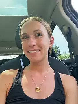 lola_tentatiion on StripChat