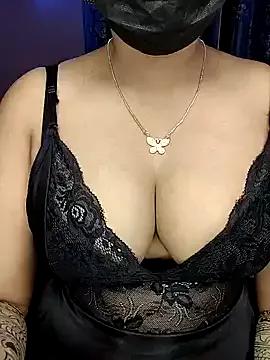 Love_Evaa on StripChat 