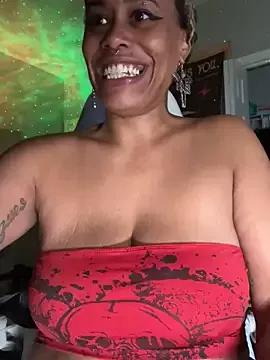 Freechat loveluna8 on StripChat