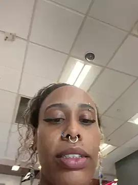 Freechat loveluna8 on StripChat