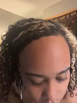 Freechat loveluna8 on StripChat