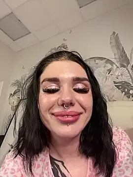 Group MaeveMoon on StripChat