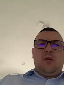 Mike8523 on StripChat 