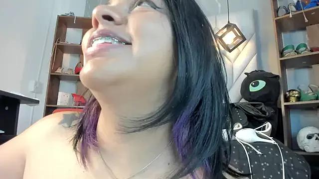 Freechat MirandaHaguen on StripChat