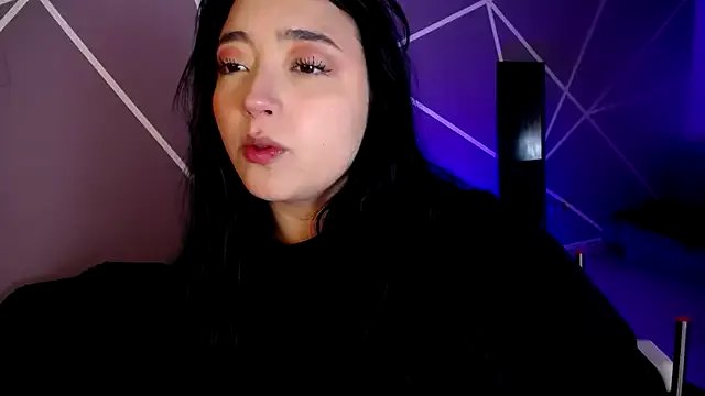 Miss_Loise on StripChat 